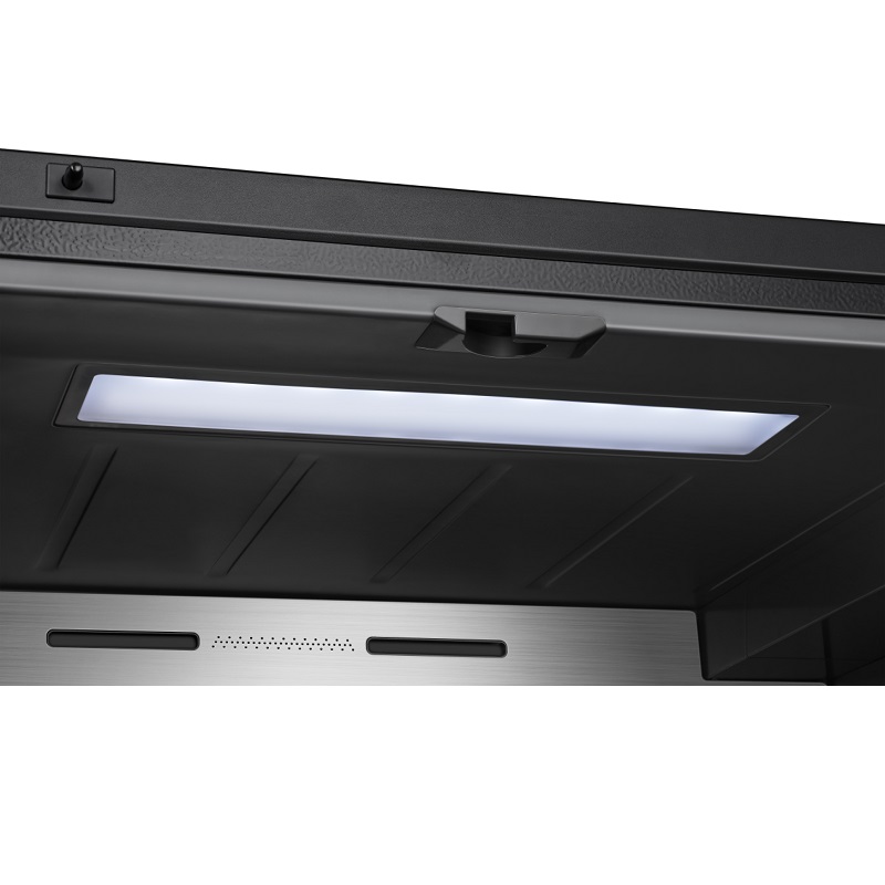 چراغ LEDیخچال ساید بای ساید هوشمند هایسنس مدل RQ760