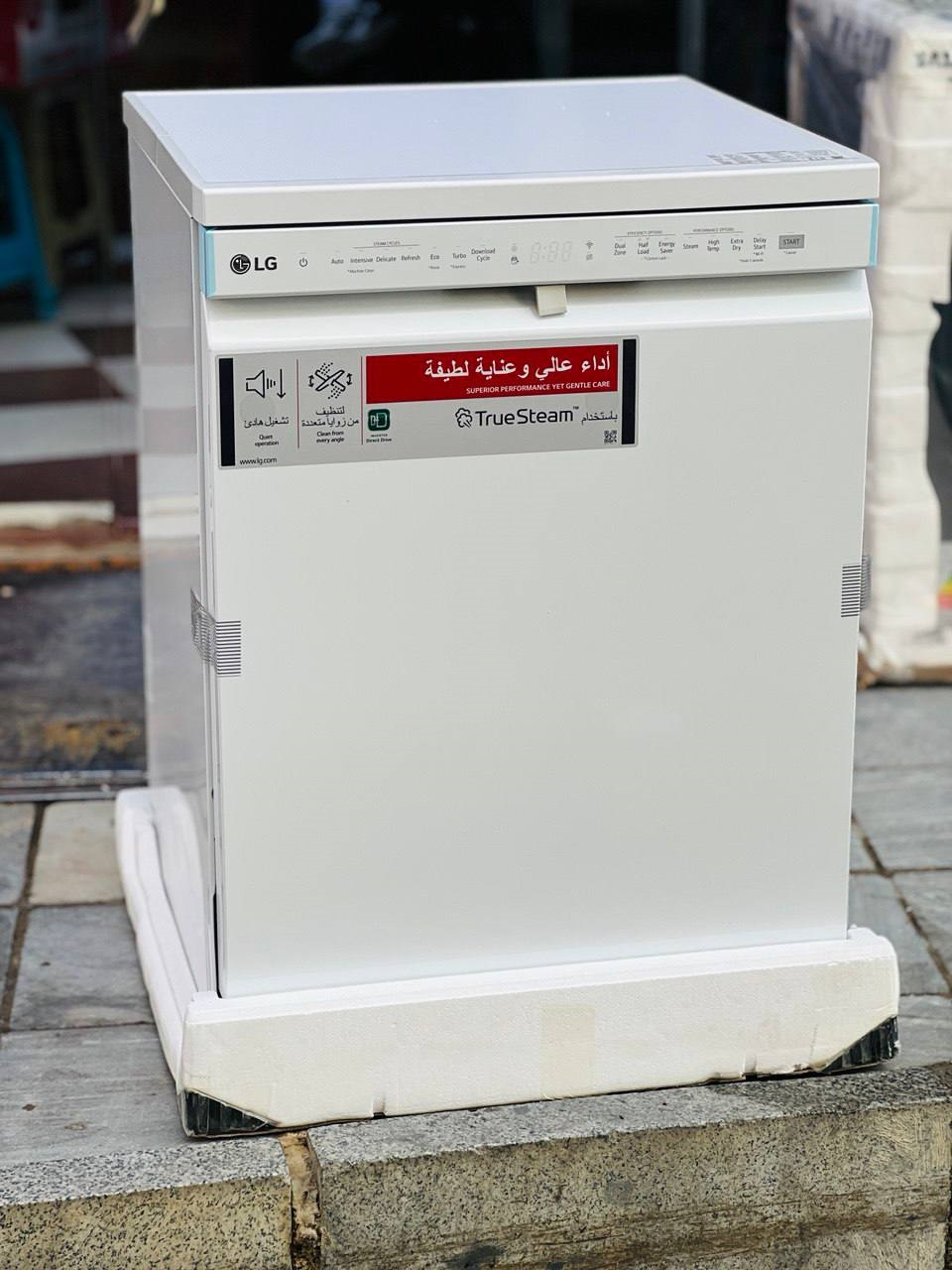 ماشین ظرفشویی 14 نفره ال جی سفید 532 مدل DFC532FW